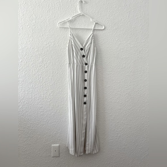 Urban Romantics dress size M - Picture 2 of 12